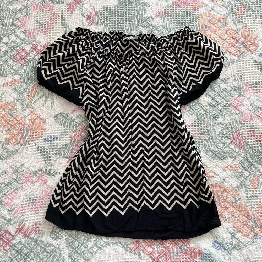 Black and White Chevron Off-Shoulder Top